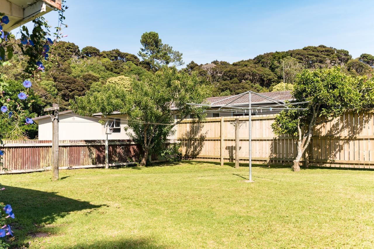 Waitangi Beach Bach 30B Экстерьер фото